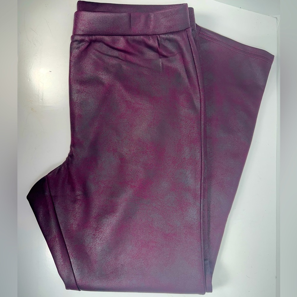 NWOT - Nina Leonard Faux Leather Semi-Shiny Skinny Pants - Mottled Merlo…